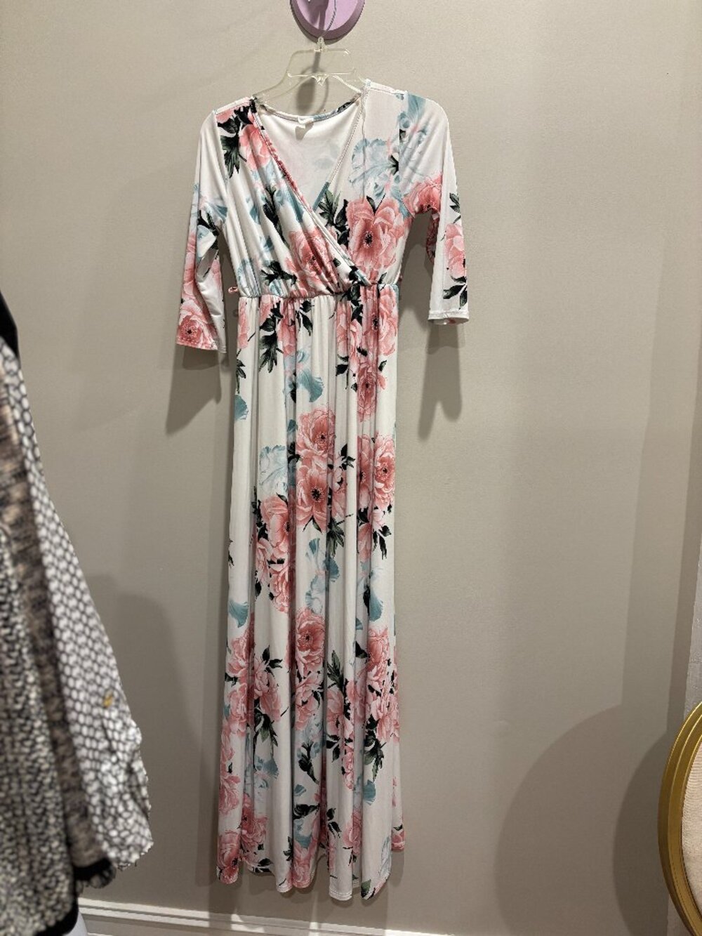 Pinkblush Floral Maxi Dress with Pink and Green 3/4 sleeves, v-neck, sz Small